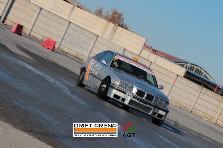 Drift Arena Bologna , bmw drift, e36, corso drift, esercizio drifting