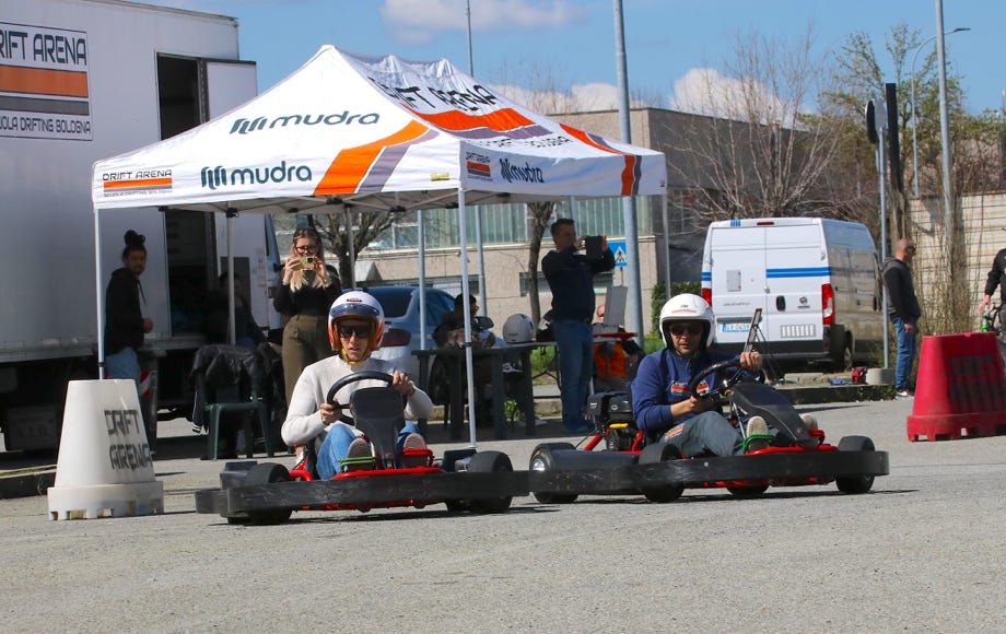 Drift Kart di traverso alla Drift Arena di Bologna, Kart Drifting, Sliders, Drifting Go Kart